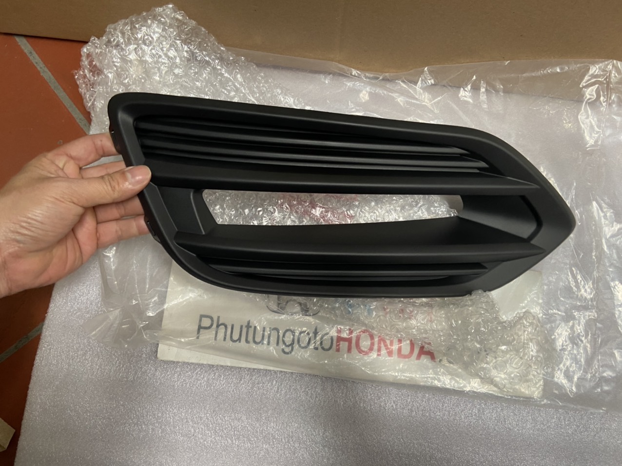 Ốp đèn gầm xe Honda HRV